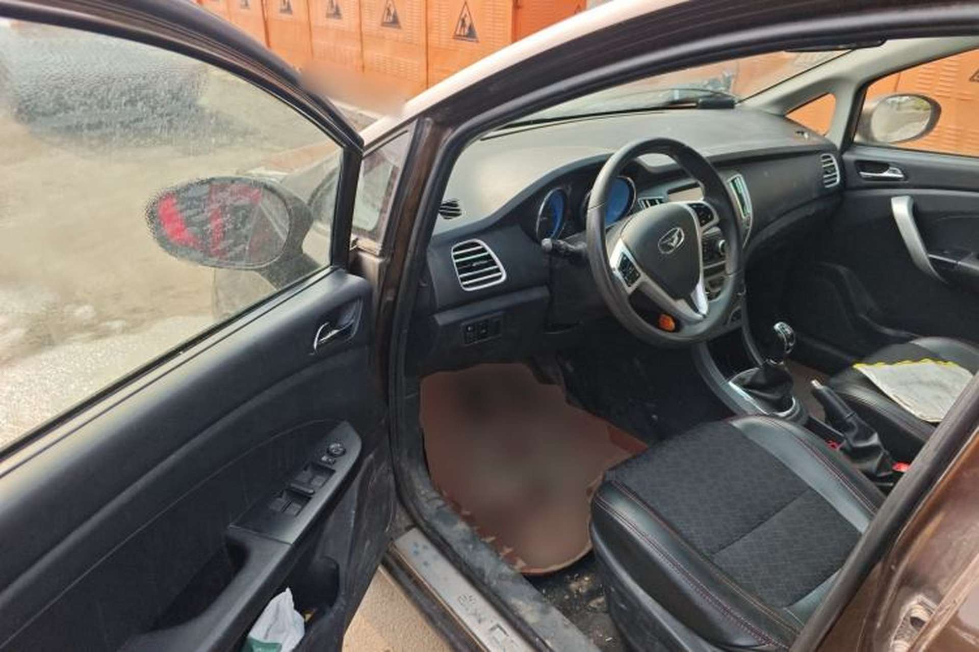 Used Cowin C3 2015 1.5L Manual Gold Diamond Edition Driver Seat