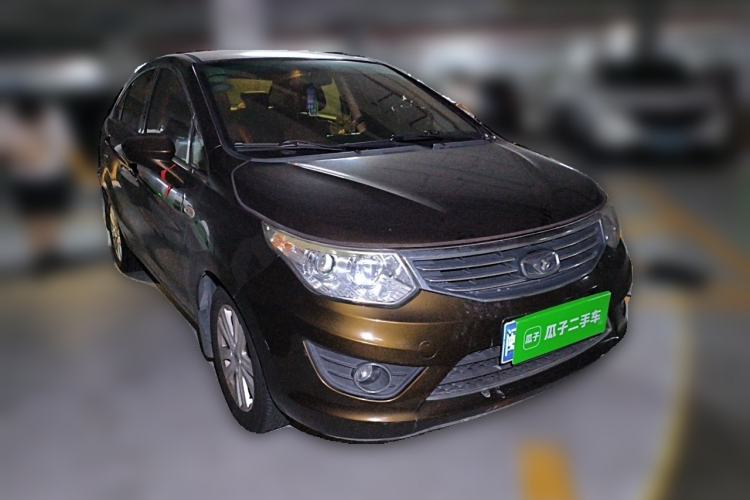 Used Cowin C3 2015 1.5L AMT Gold Diamond Edition Front Right 45 Deg