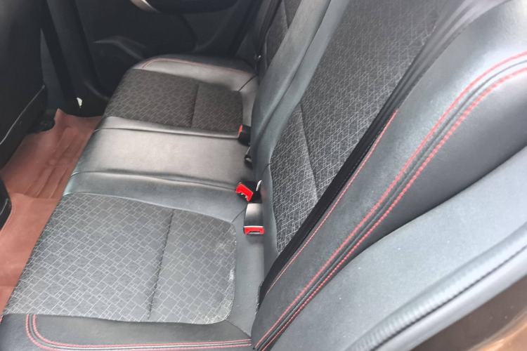 Used Cowin C3 2015 1.5L AMT Gold Diamond Edition Interior 1