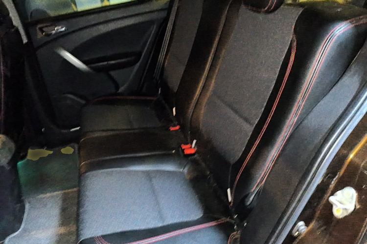 Used Cowin C3 2015 1.5L AMT Gold Diamond Edition Left Rear Seat