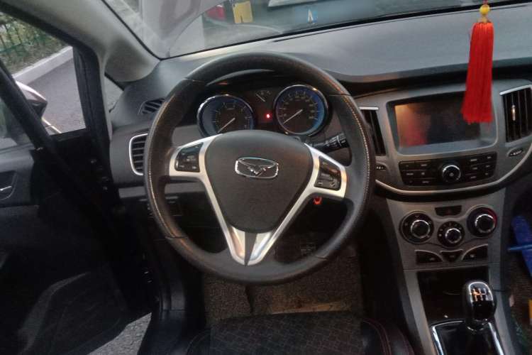Used Cowin C3 2015 1.5L Manual Gold Diamond Edition Steering Wheel