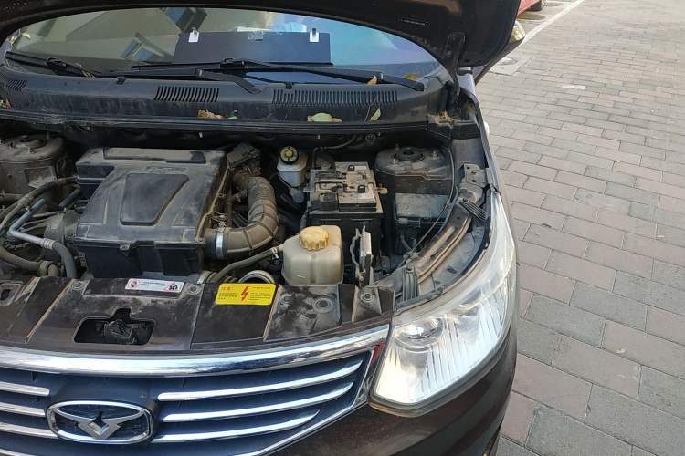 Used Cowin C3 2015 1.5L Manual Gold Diamond Edition Engine Bay Left