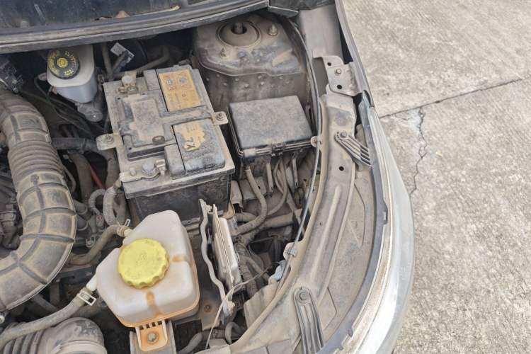 Used Cowin C3 2015 1.5L Manual Blue Diamond Model Engine Bay Left