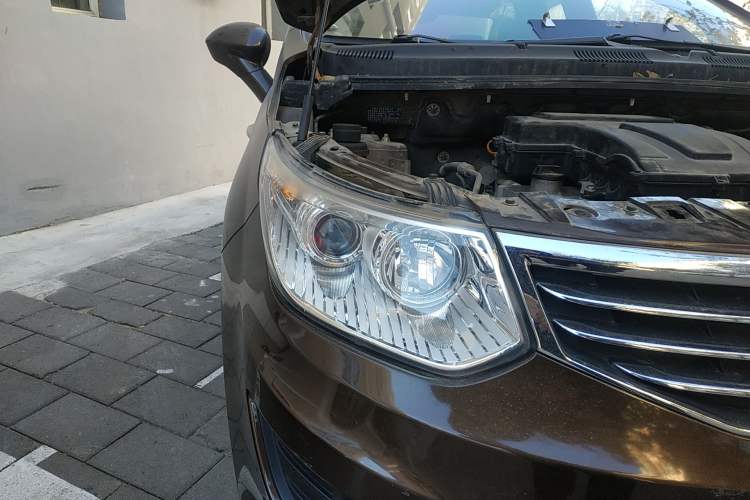 Used Cowin C3 2015 1.5L Manual Gold Diamond Edition Right Front Headlight