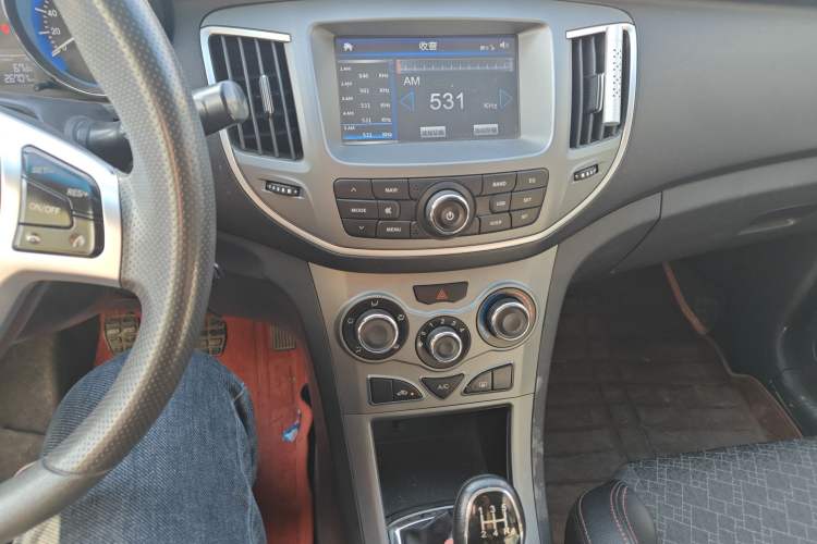Used Cowin C3 2015 1.5L Manual Gold Diamond Edition Audio And AC Panel