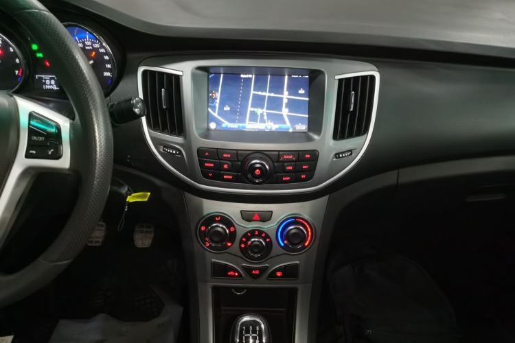 Used Cowin C3 2015 1.5L Manual Gold Diamond Edition Audio And AC Panel