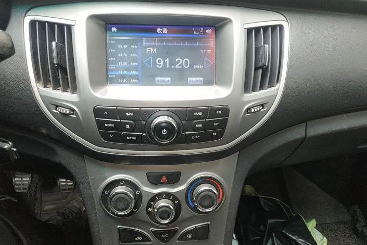 Used Cowin C3 2015 1.5L Manual Gold Diamond Edition Audio And AC Panel