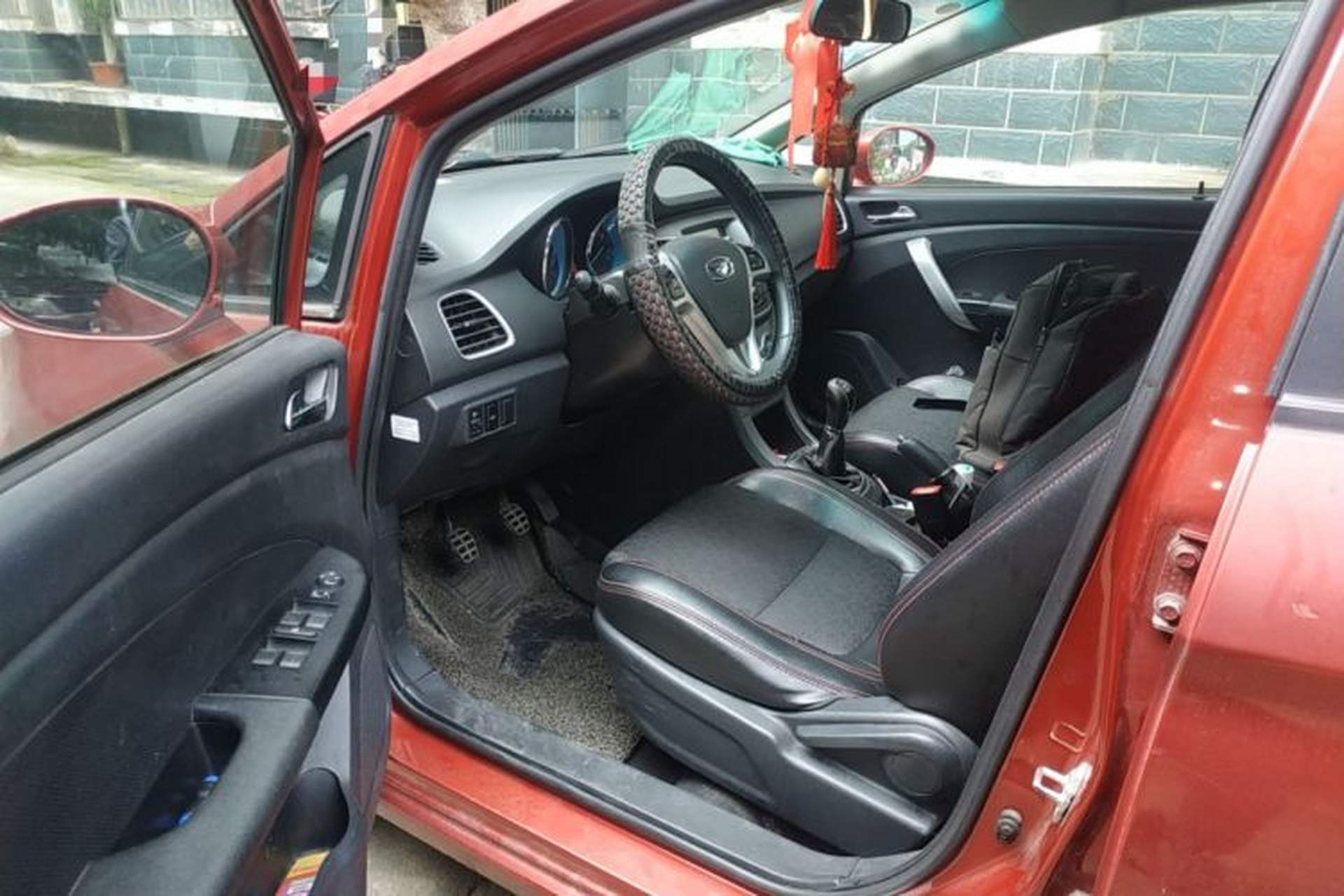 Used Cowin C3 2015 1.5L Manual Gold Diamond Edition Driver Seat