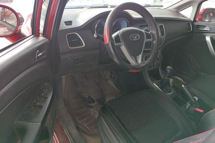 Used Cowin C3 2015 1.5L Manual Gold Diamond Edition Driver Seat