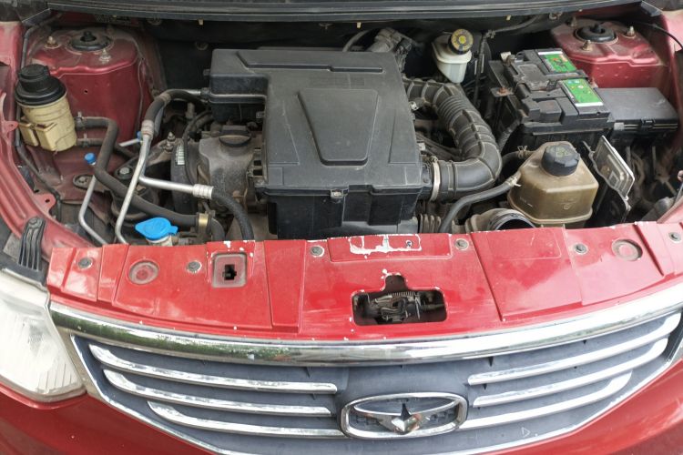 Used Cowin C3 2015 1.5L AMT Gold Diamond Edition Engine Bay