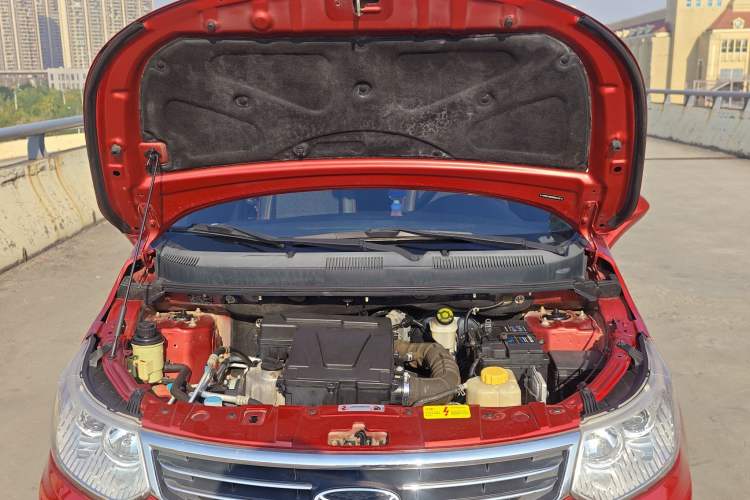 Used Cowin C3 2015 1.5L AMT Gold Diamond Edition Engine Bay