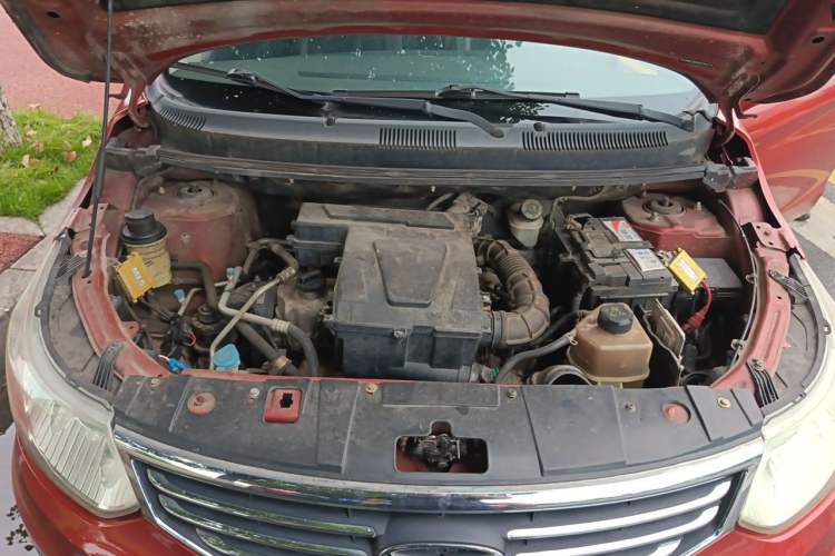 Used Cowin C3 2015 1.5L Manual Gold Diamond Edition Engine Bay