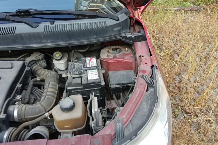 Used Cowin C3 2015 1.5L Manual Gold Diamond Edition Engine Bay Left