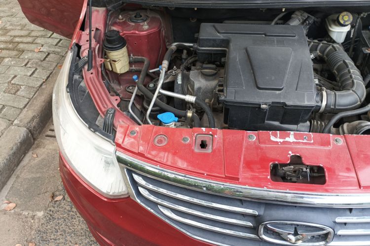 Used Cowin C3 2015 1.5L AMT Gold Diamond Edition Engine Bay Right