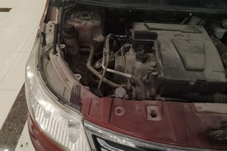 Used Cowin C3 2015 1.5L Manual Gold Diamond Edition Engine Bay Right