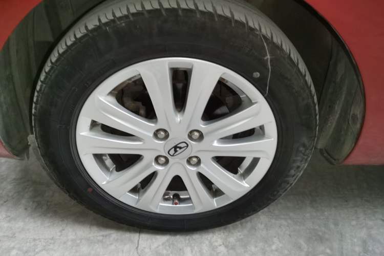 Used Cowin C3 2015 1.5L Manual Gold Diamond Edition Exterior 1