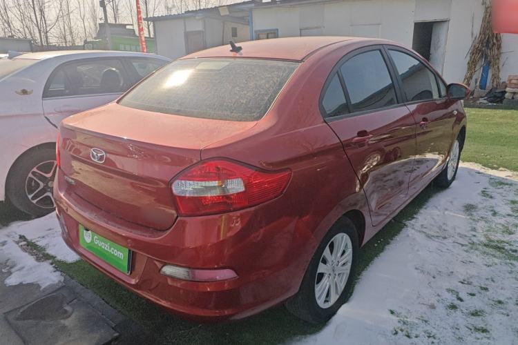 Used Cowin C3 2015 1.5L Manual Gold Diamond Edition Exterior 5