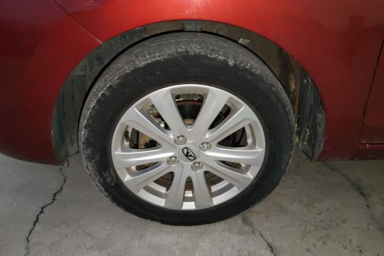 Used Cowin C3 2015 1.5L Manual Gold Diamond Edition Exterior 7
