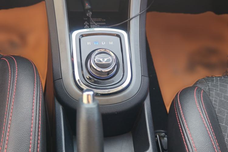Used Cowin C3 2015 1.5L AMT Gold Diamond Edition Gear Lever