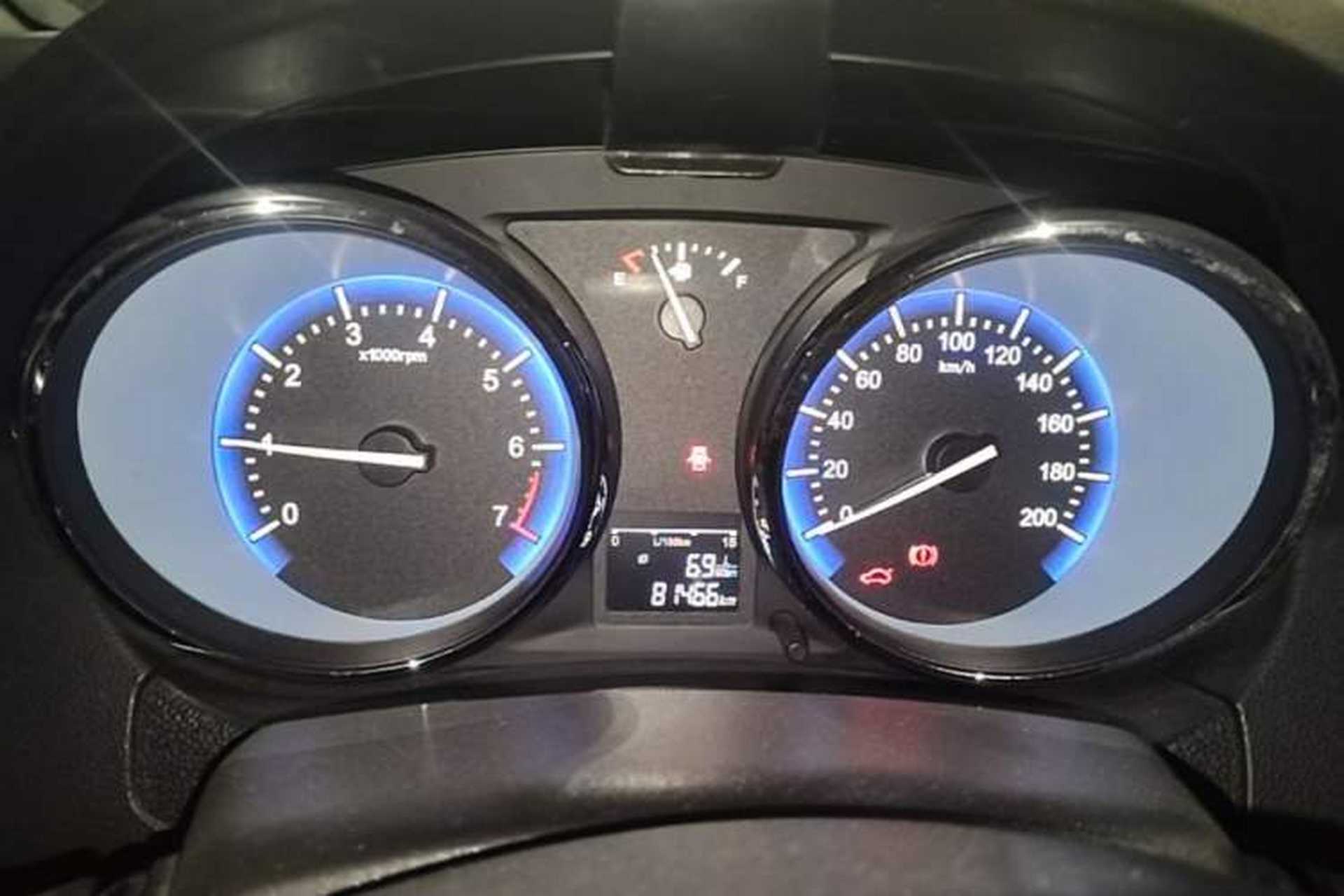 Used Cowin C3 2015 1.5L Manual Gold Diamond Edition Instrument Cluster