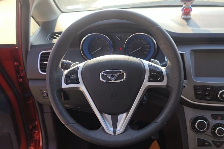 Used Cowin C3 2015 1.5L AMT Gold Diamond Edition Interior 4