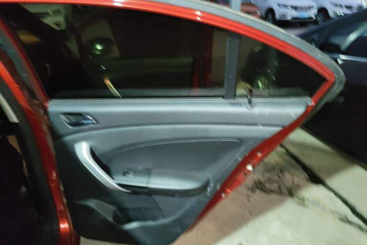 Used Cowin C3 2015 1.5L Manual Gold Diamond Edition Interior 6