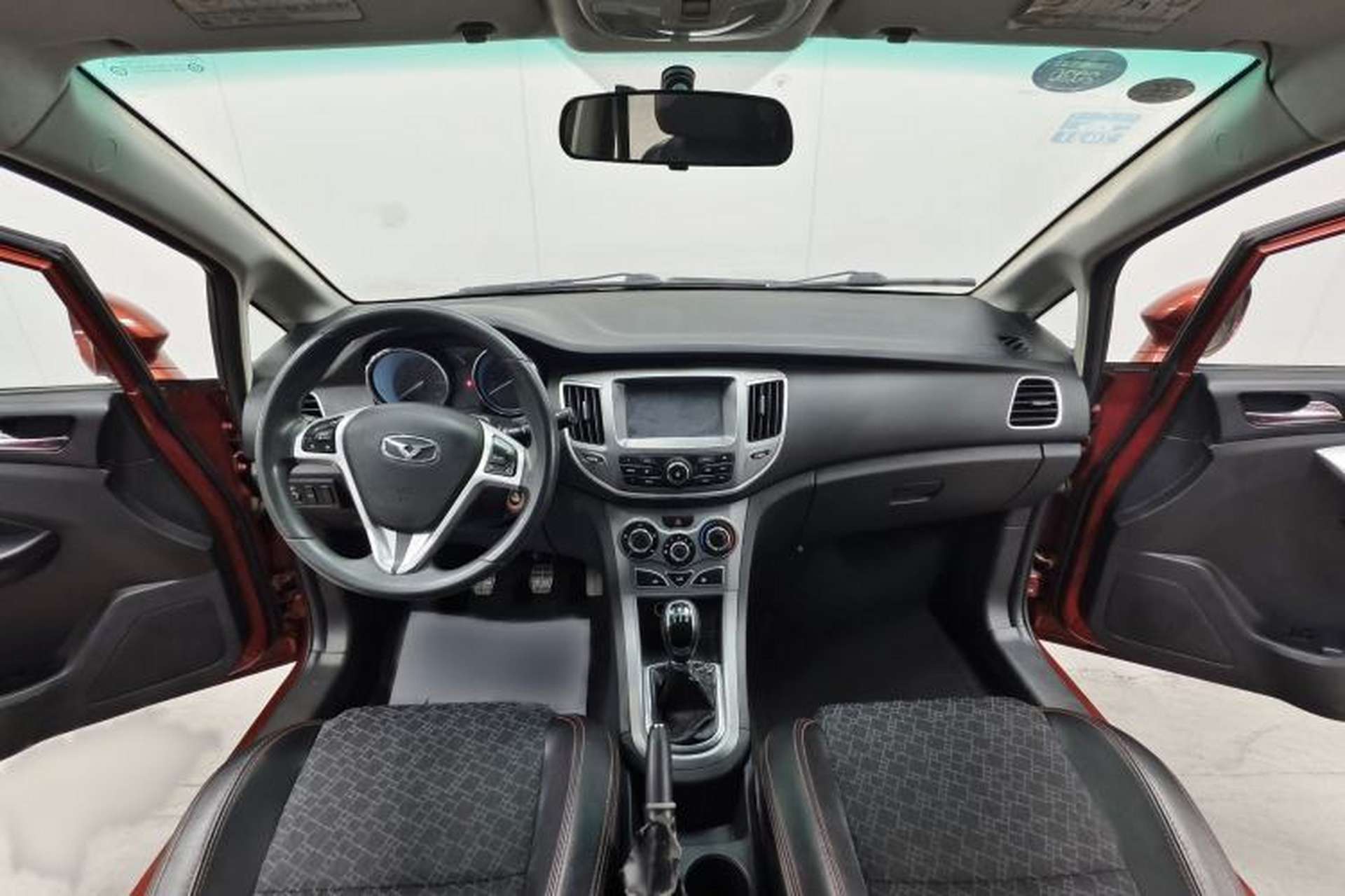 Used Cowin C3 2015 1.5L Manual Gold Diamond Edition Interior 8