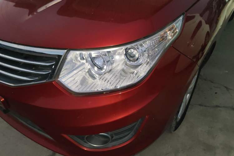 Used Cowin C3 2015 1.5L Manual Gold Diamond Edition Left Front Headlight