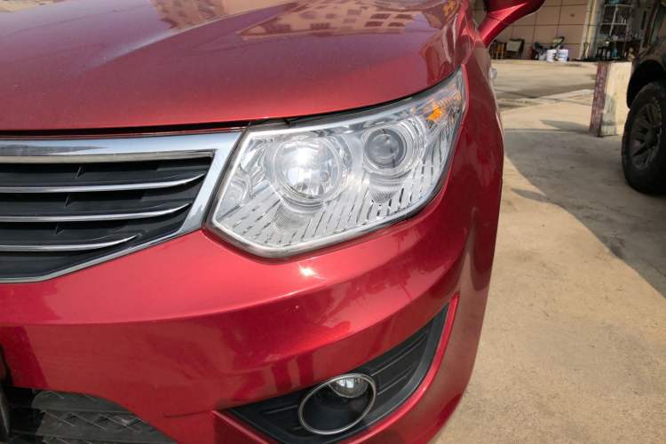 Used Cowin C3 2015 1.5L Manual Gold Diamond Edition Left Front Headlight