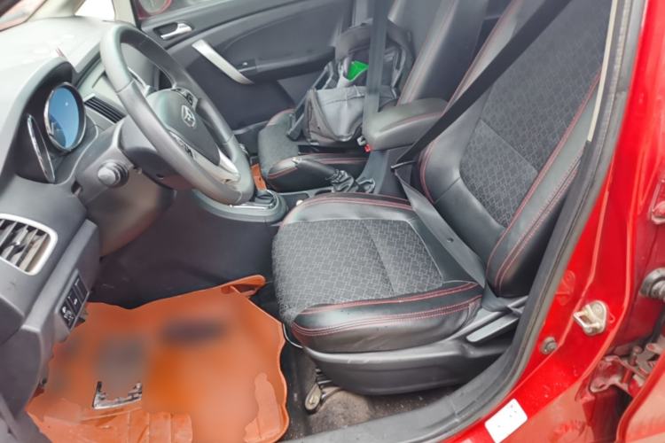 Used Cowin C3 2015 1.5L Manual Gold Diamond Edition Left Front Seat