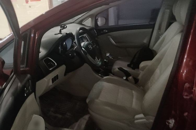 Used Cowin C3 2015 1.5L Manual Gold Diamond Edition Left Front Seat