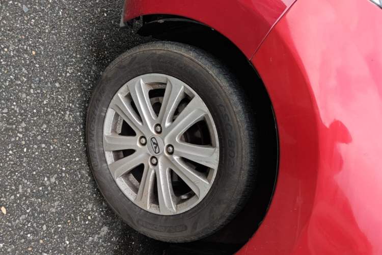 Used Cowin C3 2015 1.5L AMT Gold Diamond Edition Left Front Wheel Hub