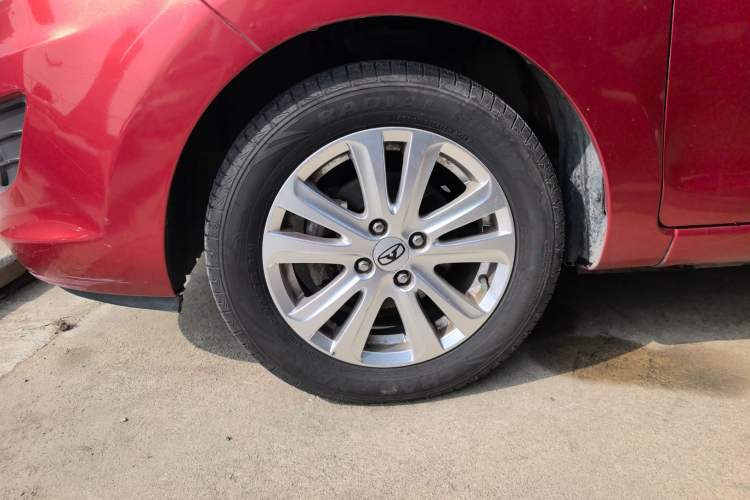 Used Cowin C3 2015 1.5L Manual Gold Diamond Edition Left Front Wheel Hub