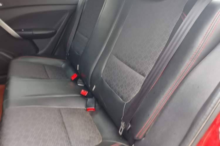 Used Cowin C3 2015 1.5L Manual Gold Diamond Edition Left Rear Seat