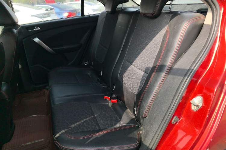 Used Cowin C3 2015 1.5L Manual Gold Diamond Edition Left Rear Seat