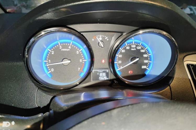 Used Cowin C3 2015 1.5L Manual Gold Diamond Edition Odometer Close Up