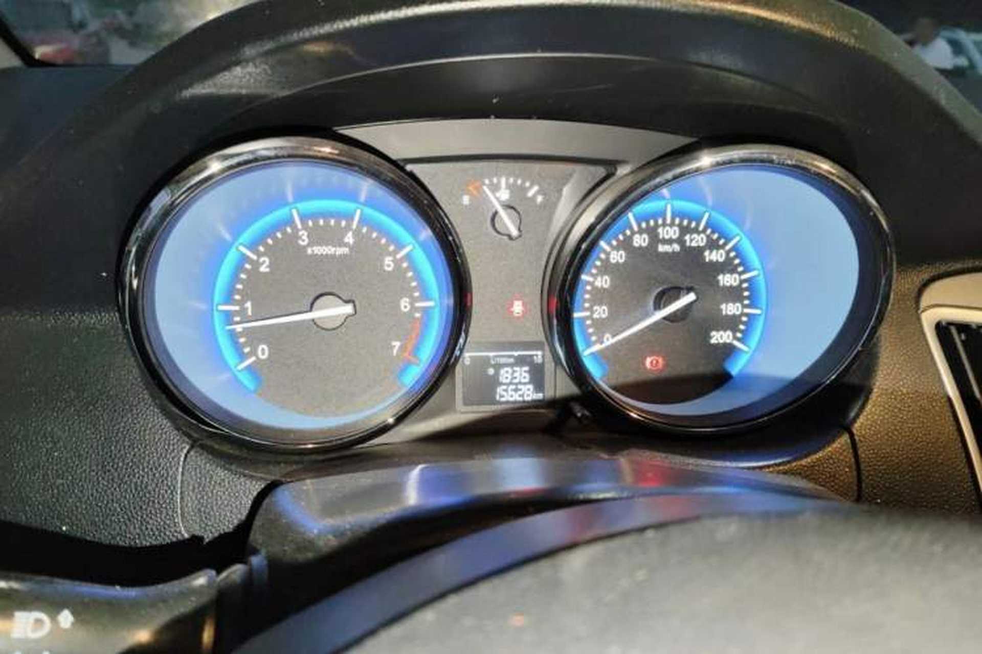 Used Cowin C3 2015 1.5L Manual Gold Diamond Edition Odometer Close Up