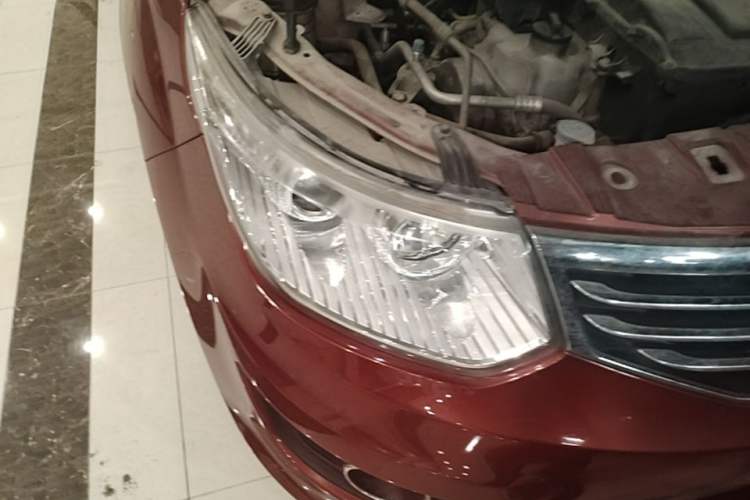 Used Cowin C3 2015 1.5L Manual Gold Diamond Edition Right Front Headlight