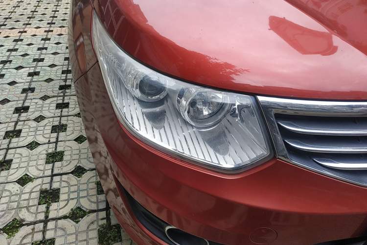 Used Cowin C3 2015 1.5L Manual Gold Diamond Edition Right Front Headlight