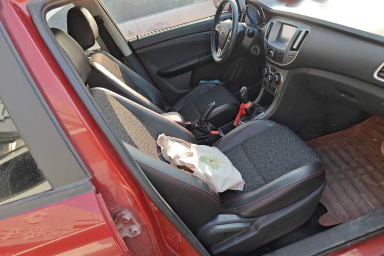 Used Cowin C3 2015 1.5L Manual Gold Diamond Edition Right Front Seat