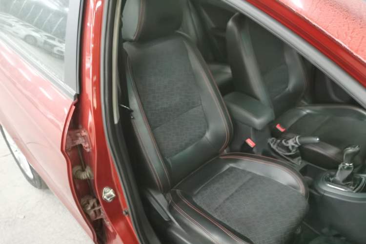 Used Cowin C3 2015 1.5L Manual Gold Diamond Edition Right Front Seat