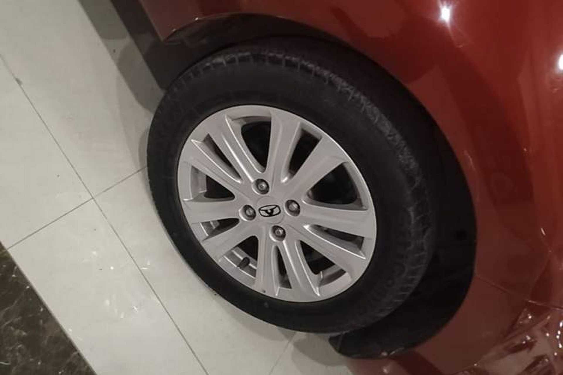 Used Cowin C3 2015 1.5L Manual Gold Diamond Edition Right Front Wheel Hub