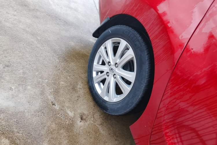 Used Cowin C3 2015 1.5L Manual Gold Diamond Edition Right Rear Wheel Hub