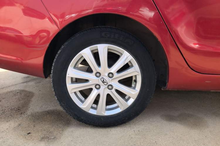 Used Cowin C3 2015 1.5L Manual Gold Diamond Edition Right Rear Wheel Hub