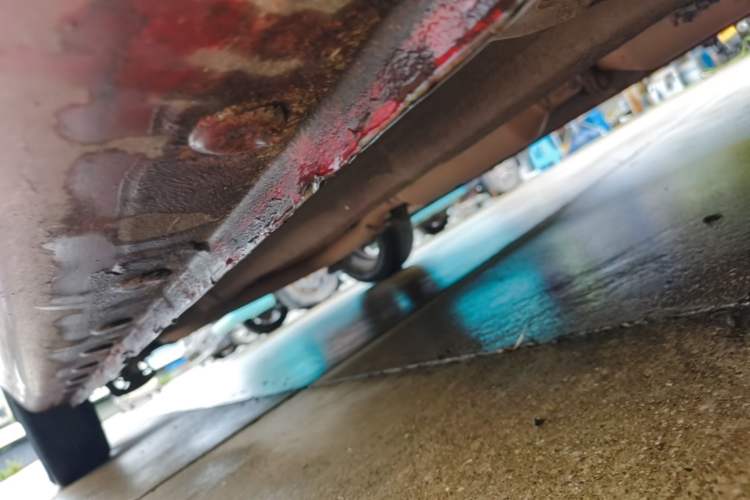 Used Cowin C3 2015 1.5L Manual Gold Diamond Edition Right Side Sill