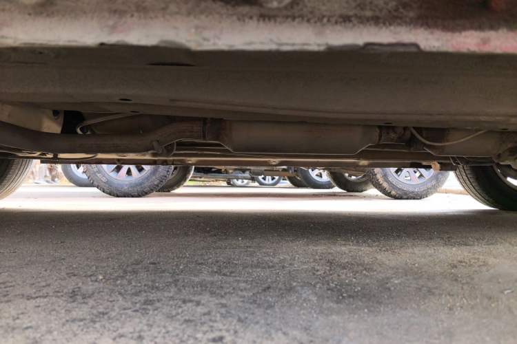 Used Cowin C3 2015 1.5L Manual Gold Diamond Edition Right Side Sill