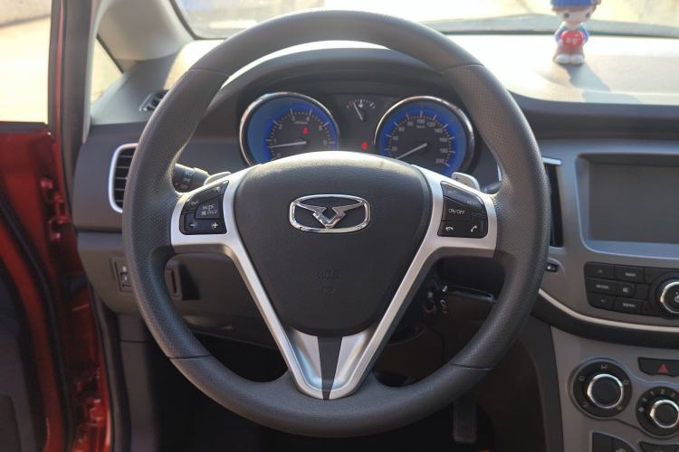 Used Cowin C3 2015 1.5L AMT Gold Diamond Edition Steering Wheel