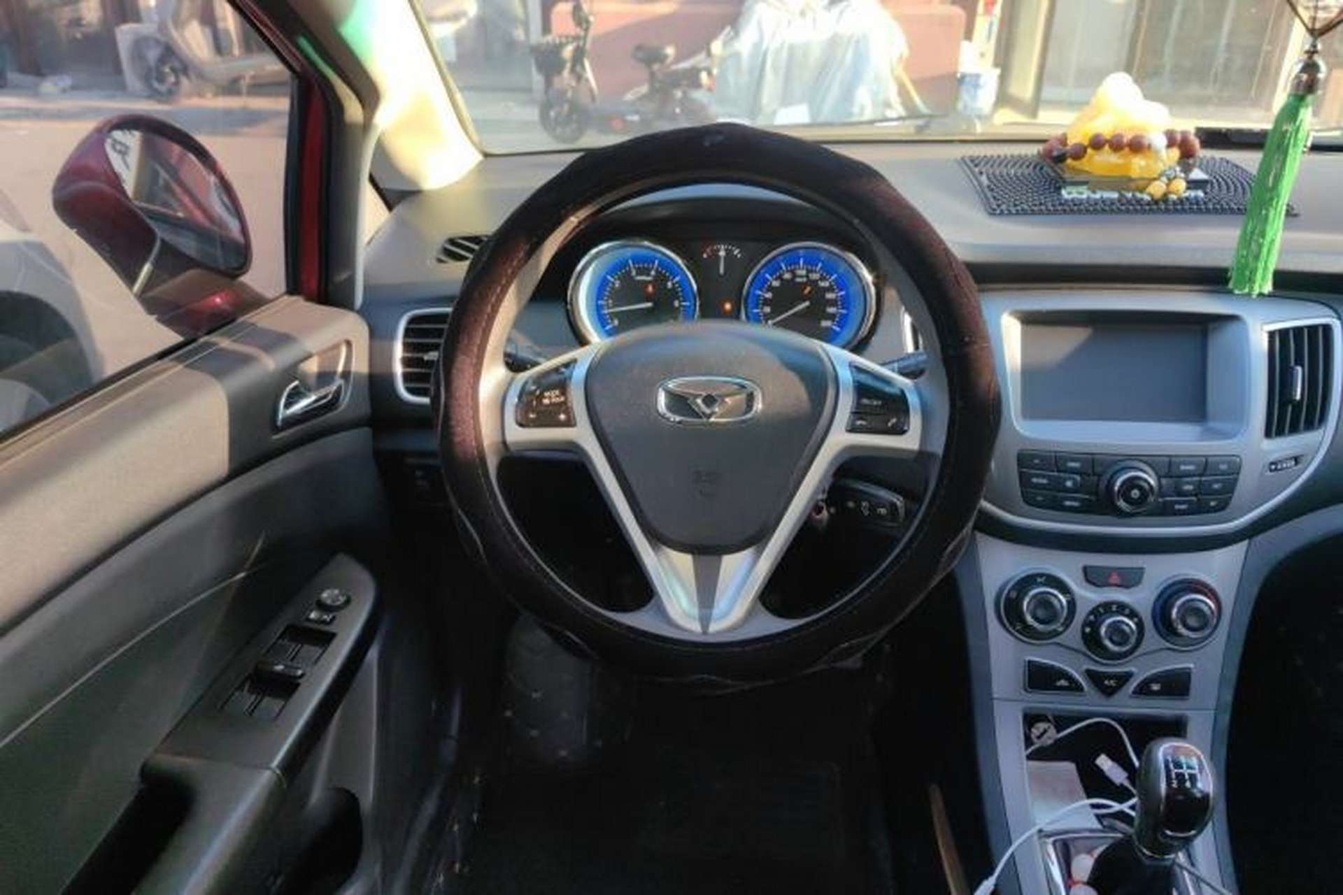 Used Cowin C3 2015 1.5L Manual Gold Diamond Edition Steering Wheel