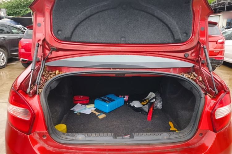 Used Cowin C3 2015 1.5L Manual Gold Diamond Edition Trunk