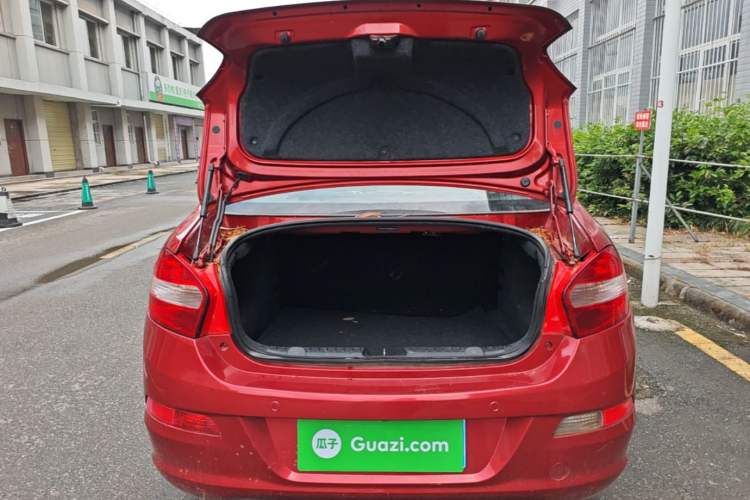 Used Cowin C3 2015 1.5L AMT Gold Diamond Edition Trunk